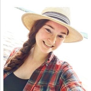 Carly Jeans Los Angeles Lake Como Hat